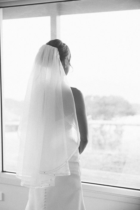 The couple's wedding day in Great Ocean Road, frame 022