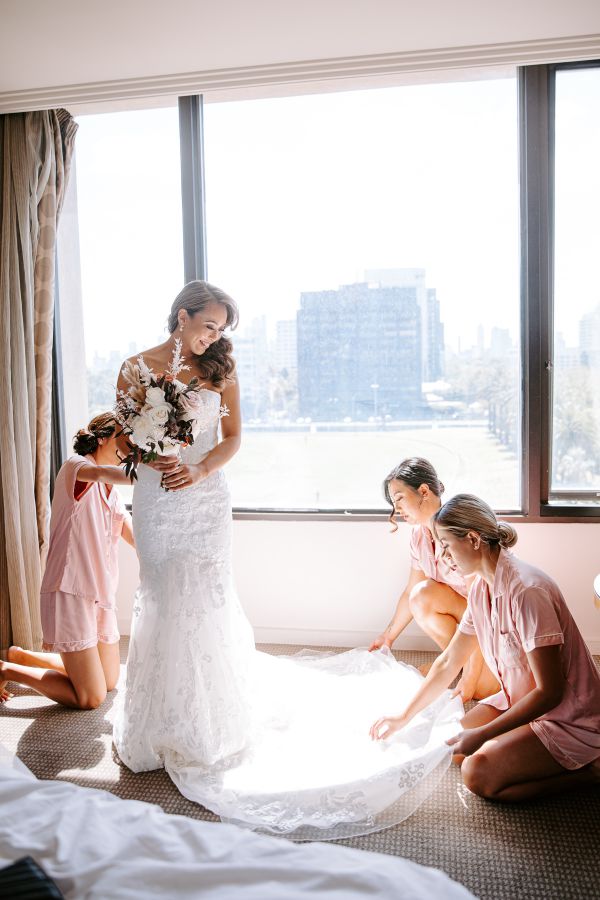 Liana and Matt's wedding day in Albert Park, frame 004