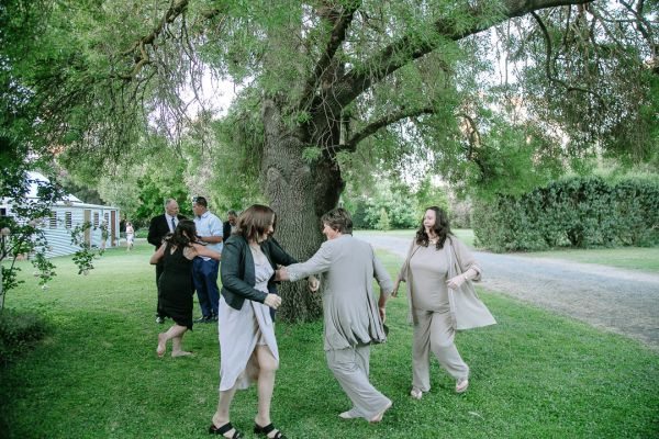 Keira and Adam's wedding day in Grahamvale, frame 259