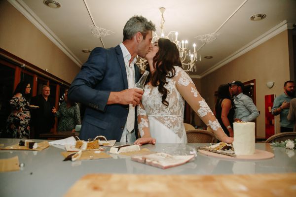 Keira and Adam's wedding day in Grahamvale, frame 373