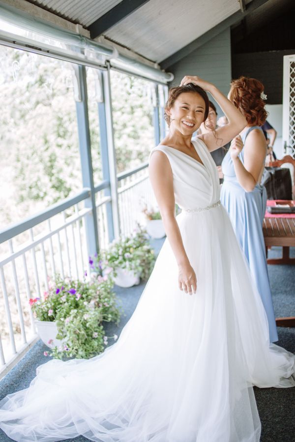 Zijing and Joshua's wedding day in Maleny, frame 013