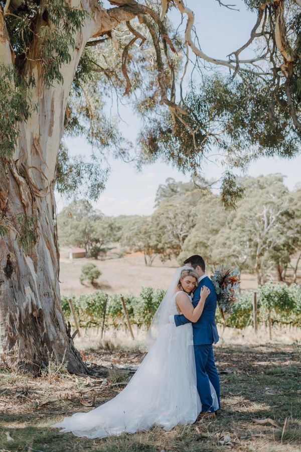 Longview Vineyard wedding, Ashleigh and Fraser, frame 017