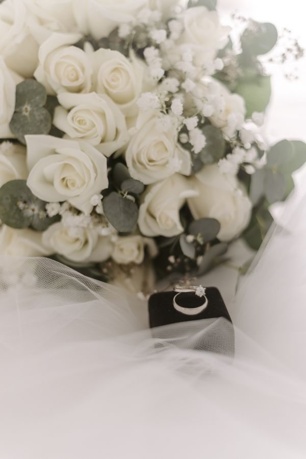 Melisa and Paul's wedding day in Toorak, frame 019