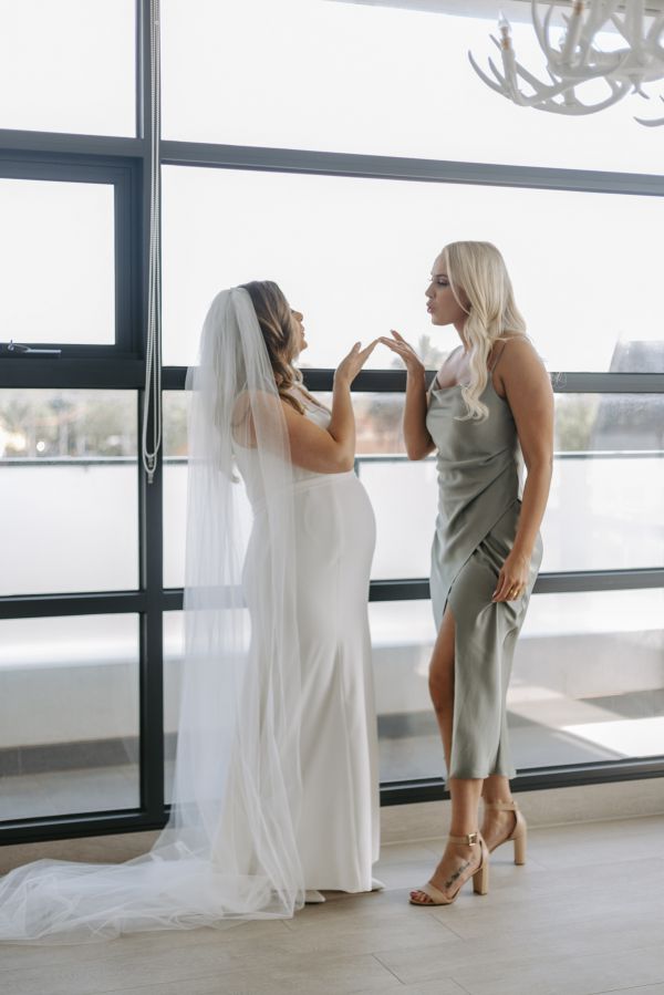 Melisa and Paul's wedding day in Toorak, frame 025