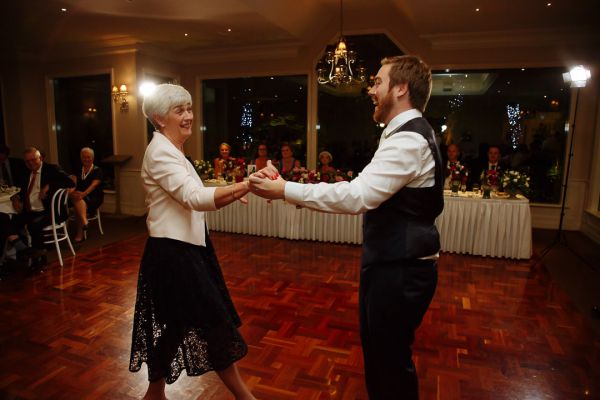 Lyrebird Falls wedding, Andrea and Steve, frame 419