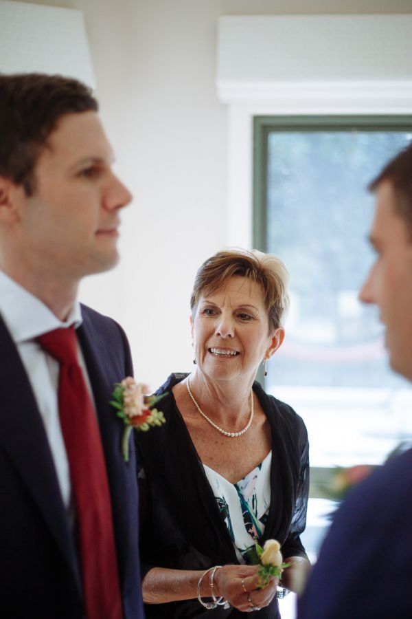 Lyrebird Falls wedding, the couple, frame 014
