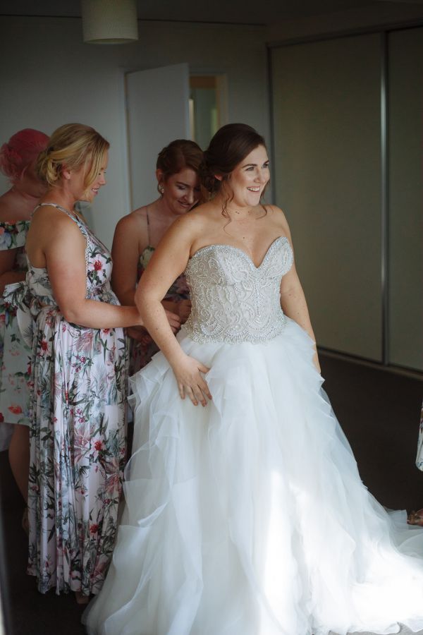 Bec and Shaun's wedding day in Kallista, frame 055