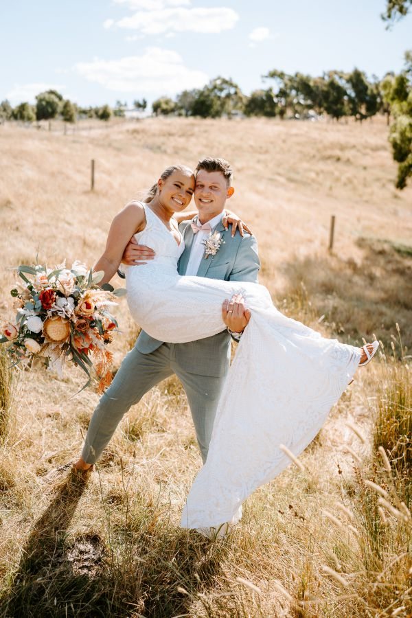 Sally and Luke's wedding day in Chintin, frame 029