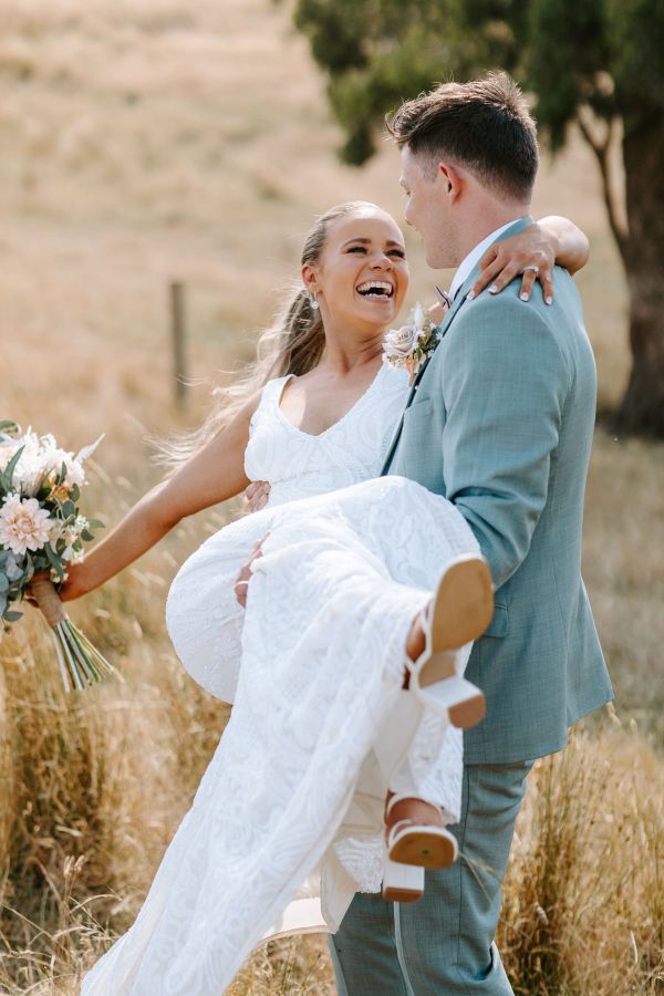 Sally and Luke's wedding day in Chintin, frame 033