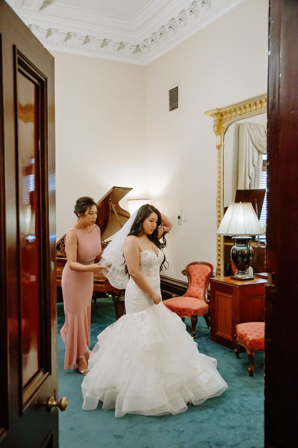 Vivian and Tony's wedding day in Melbourne, frame 085