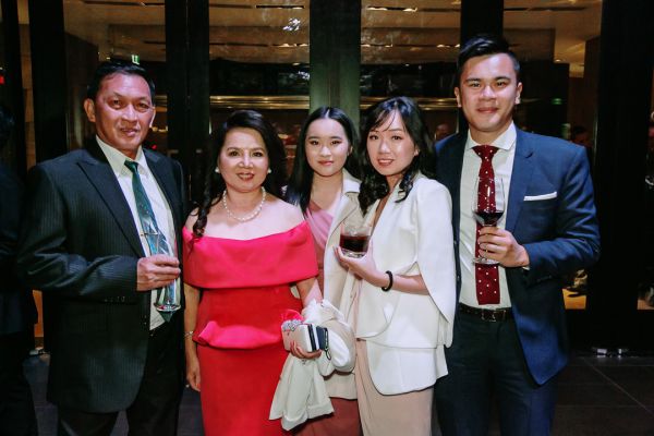 Grand Hyatt Melbourne wedding, Vivian and Tony, frame 215