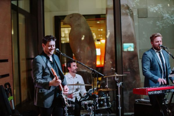 Vivian and Tony's wedding day in Melbourne, frame 232