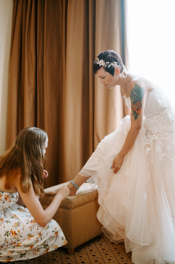 Naomi and Hector's wedding day in East Melbourne, frame 007