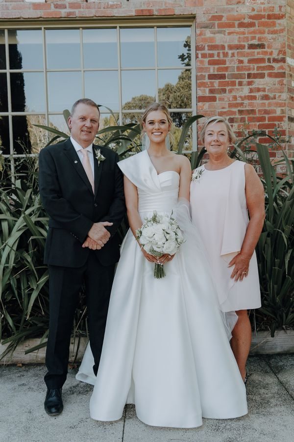 Georgie and Johnny's wedding day in Golden Point, frame 049