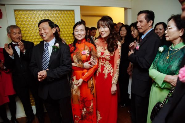 The couple's wedding day in Murrumbeena, frame 070