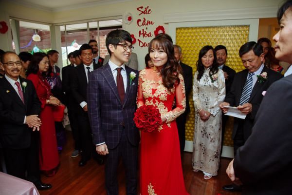 The couple's wedding day in Murrumbeena, frame 073