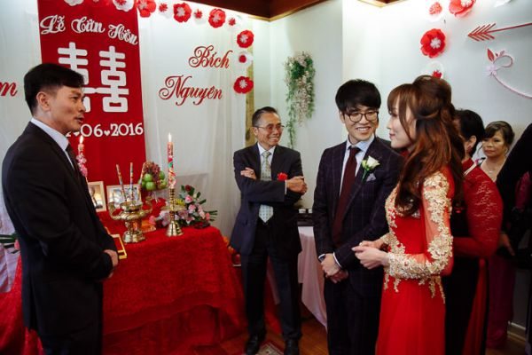 The couple's wedding day in Murrumbeena, frame 121