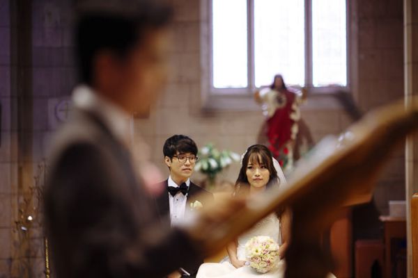 The couple's wedding day in Murrumbeena, frame 172