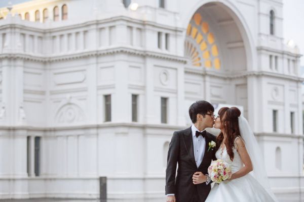 The couple's wedding day in Murrumbeena, frame 259