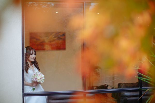The couple's wedding day in Carlton, frame 034
