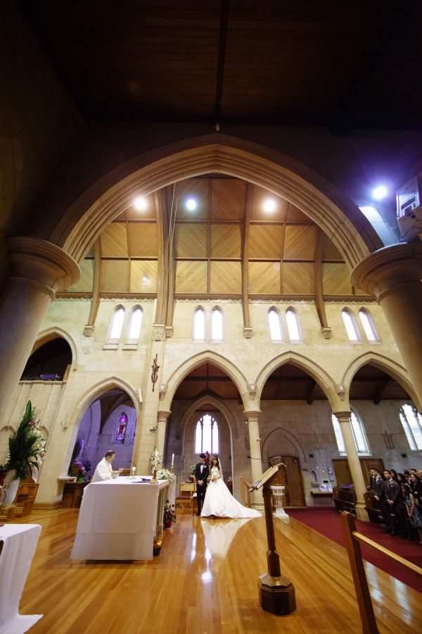 The couple's wedding day in Carlton, frame 058