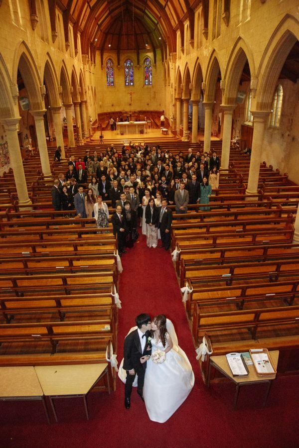 The couple's wedding day in Carlton, frame 076