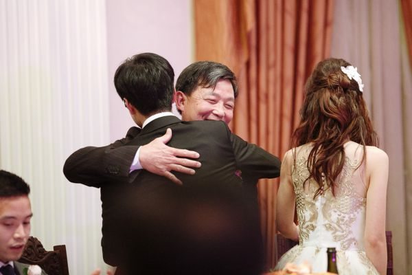 The couple's wedding day in Carlton, frame 121
