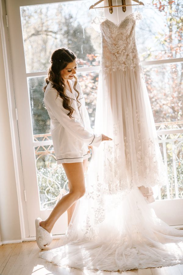 Wedding photograph 033 from Erica and Matthew's day at Mona Farm