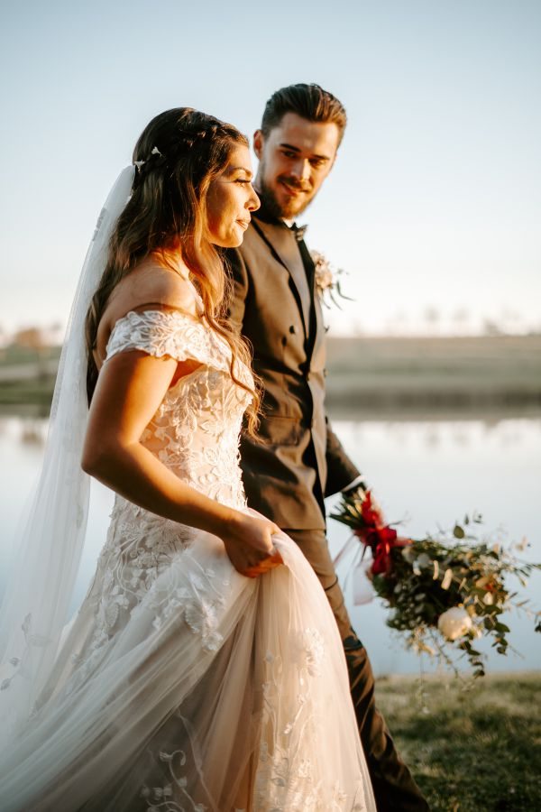 Erica and Matthew's wedding day in Braidwood, frame 121