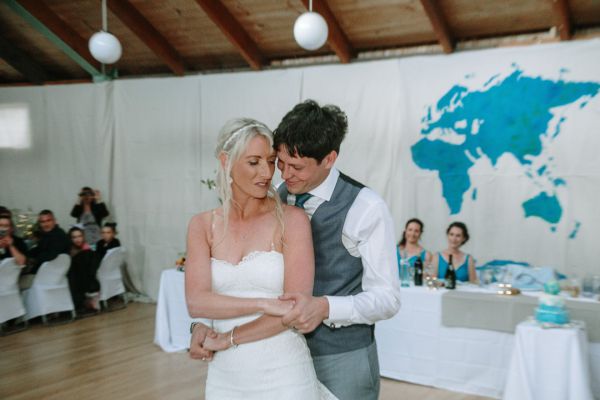St Andrews Beach Recreation Hall wedding, Simone and Sam, frame 309