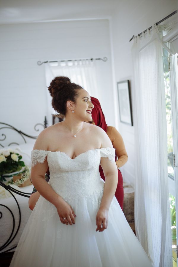 Aroya and Jack's wedding day in Narbethong, frame 049