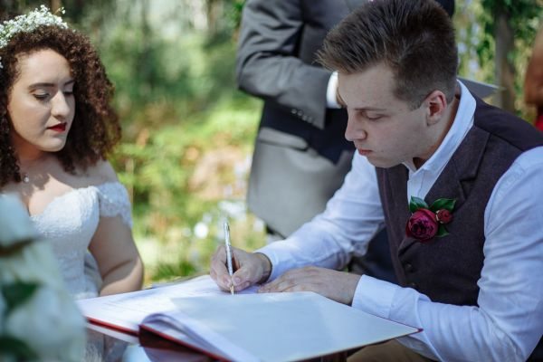 Aroya and Jack's wedding day in Narbethong, frame 139