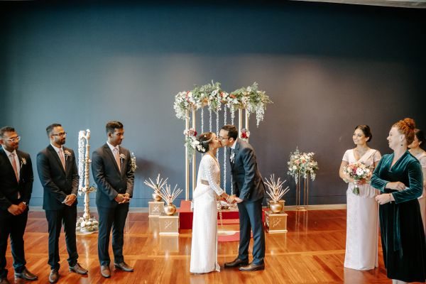 National Gallery of Australia wedding, Sanduni and Theshan, frame 035