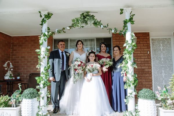 Rebecca and Axel's wedding day in Oatlands, frame 064