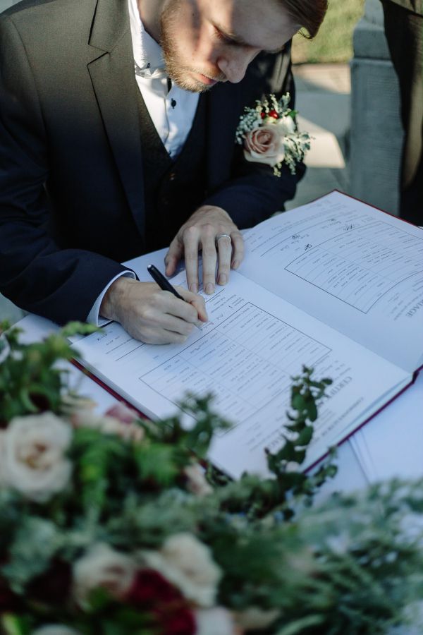 Oatlands House wedding, Rebecca and Axel, frame 125