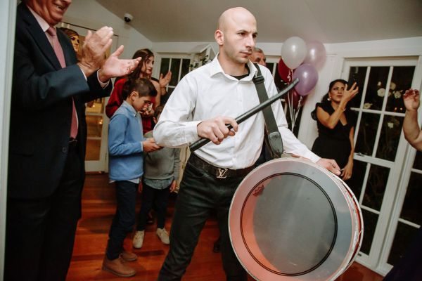 Rebecca and Axel's wedding day in Oatlands, frame 232
