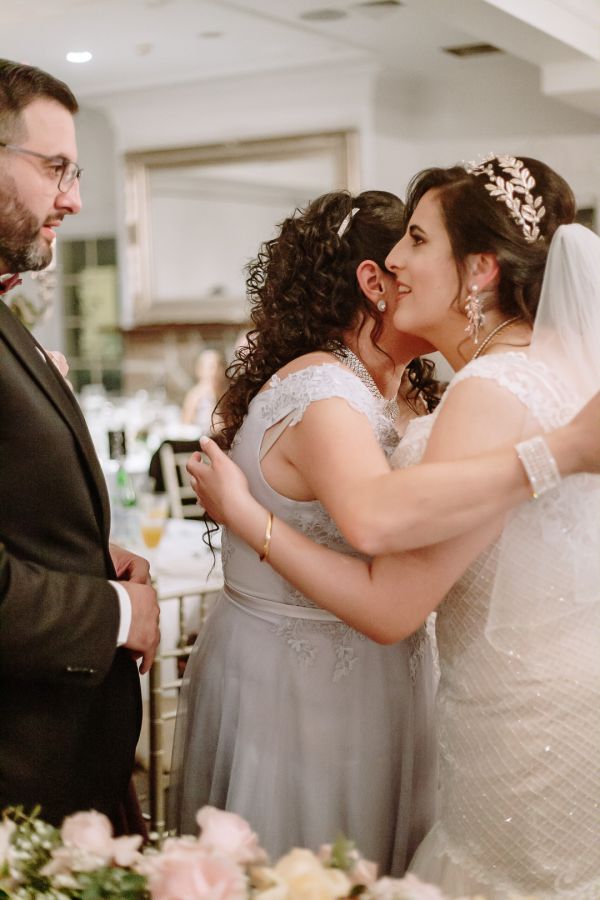 Rebecca and Axel's wedding day in Oatlands, frame 298
