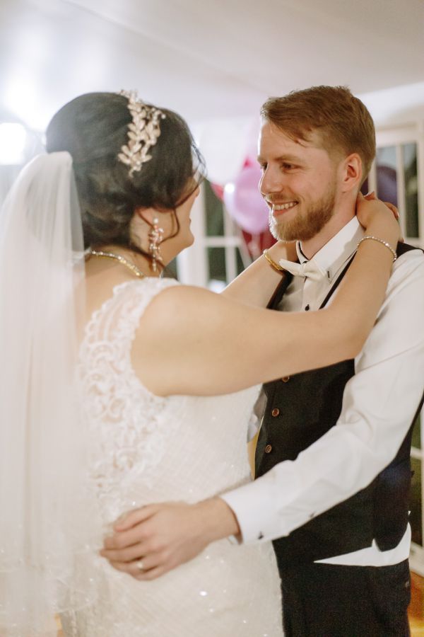 Oatlands House wedding, Rebecca and Axel, frame 305
