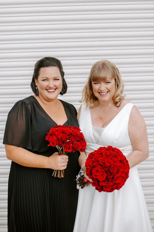Elissa and Kenny's wedding day in Braeside, frame 010