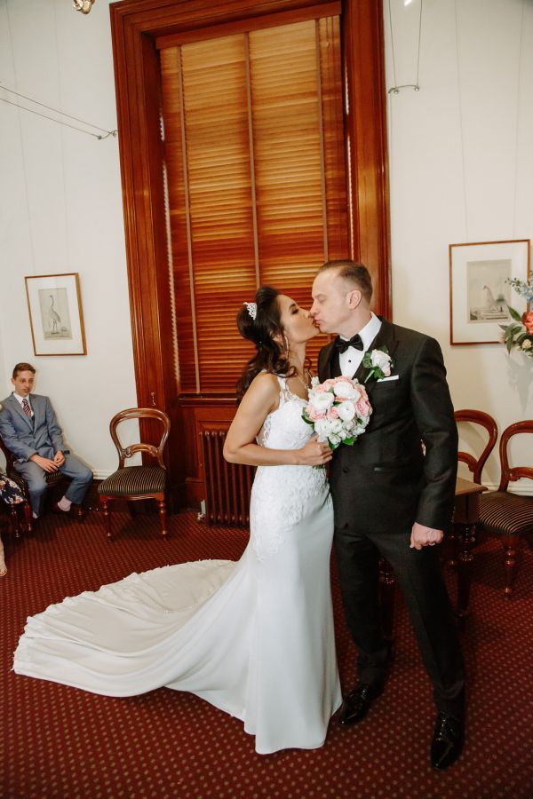 Greg and Pat's wedding day in Melbourne, frame 052