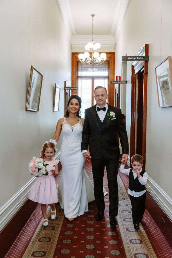 Greg and Pat's wedding day in Melbourne, frame 055