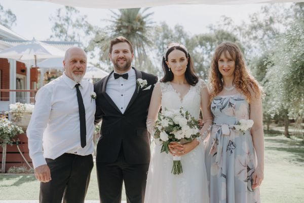 Amy and Brandon's wedding day in Kialla West, frame 082