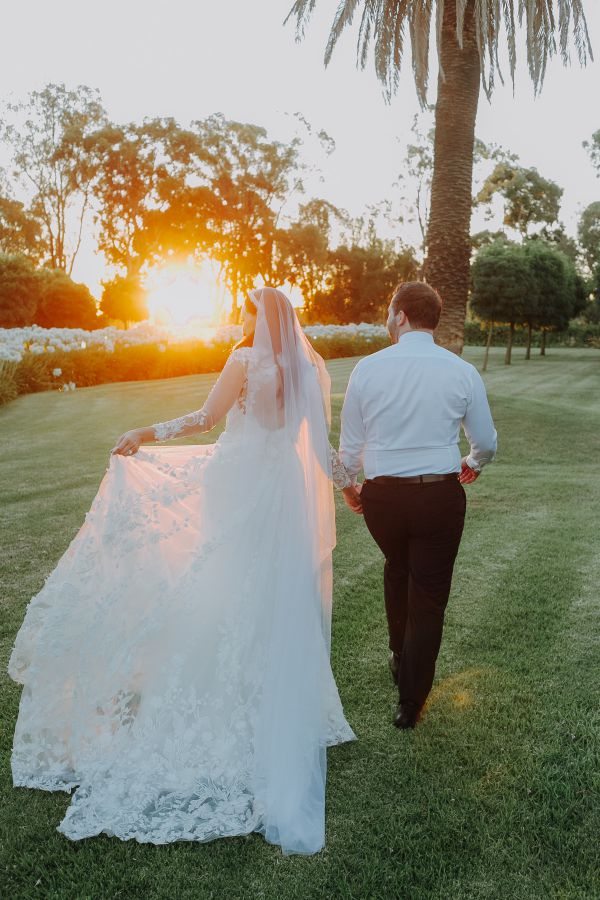 Amy and Brandon's wedding day in Kialla West, frame 103
