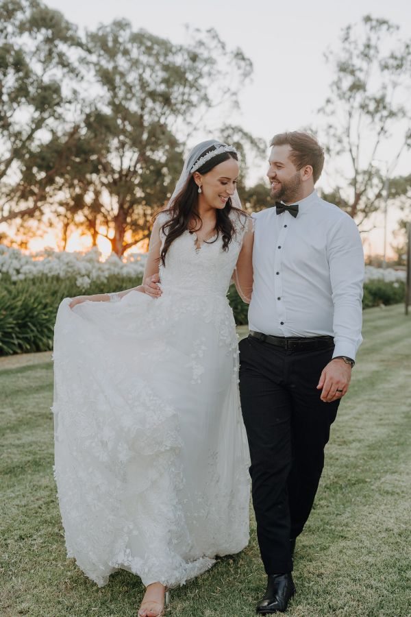Amy and Brandon's wedding day in Kialla West, frame 106