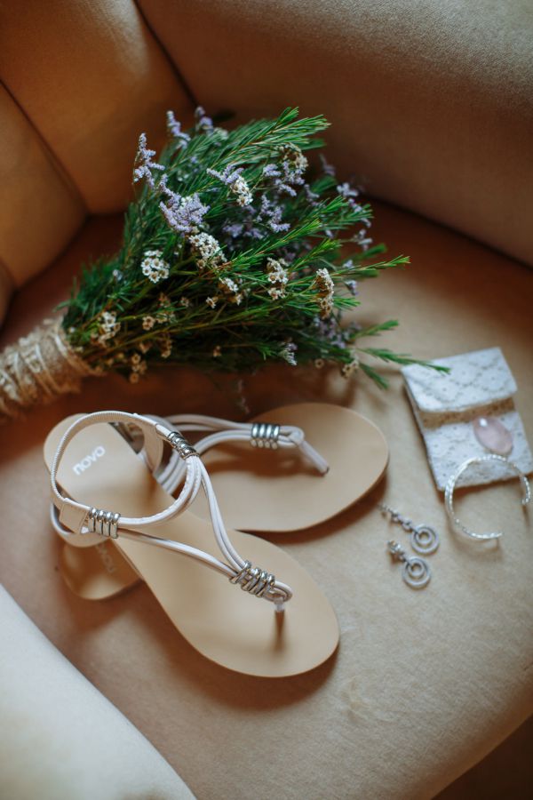 Amy and Nathan's wedding day in Seville, frame 025