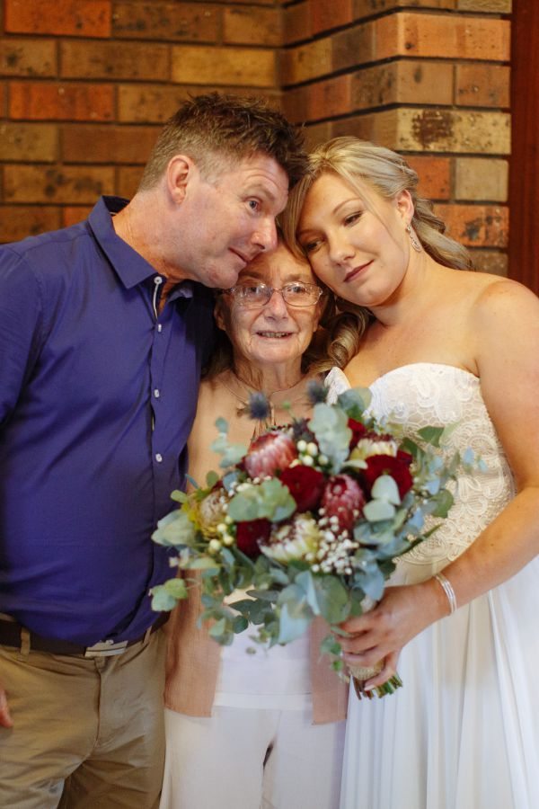 Payne's Rise wedding, Amy and Nathan, frame 065