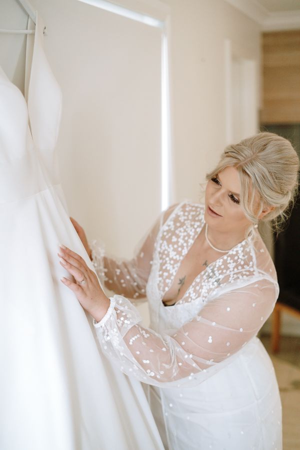 Mia and Nathan's wedding day in Pialligo, frame 028
