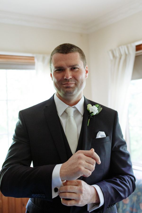 Alison and Nathan's wedding day in Sherbrooke, frame 019