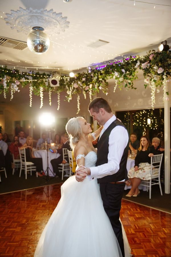 Poet's Lane wedding, Alison and Nathan, frame 431