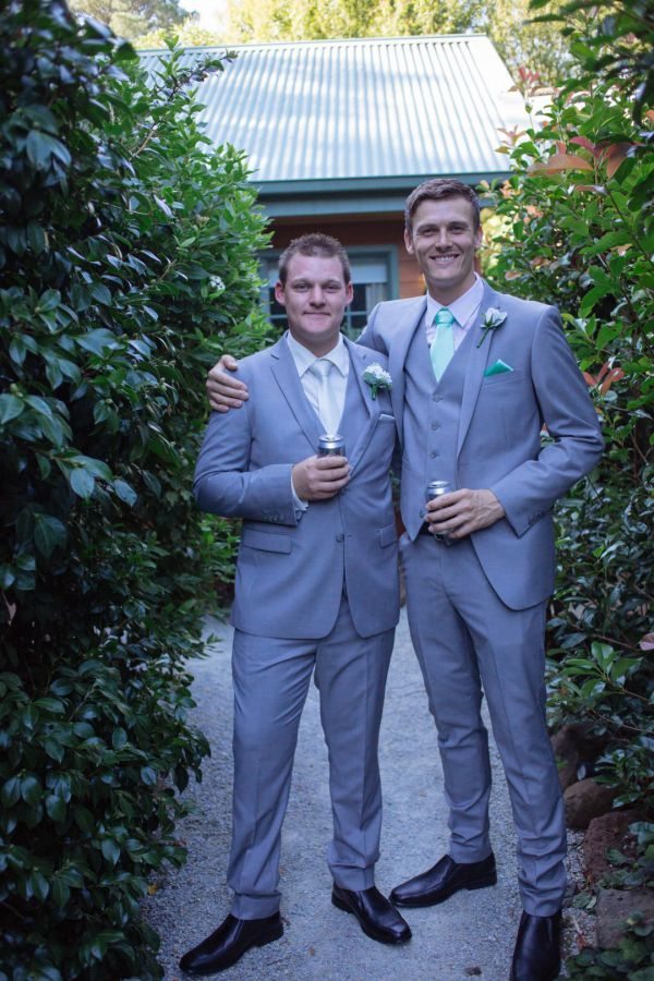 The couple's wedding day in Sherbrooke, frame 043